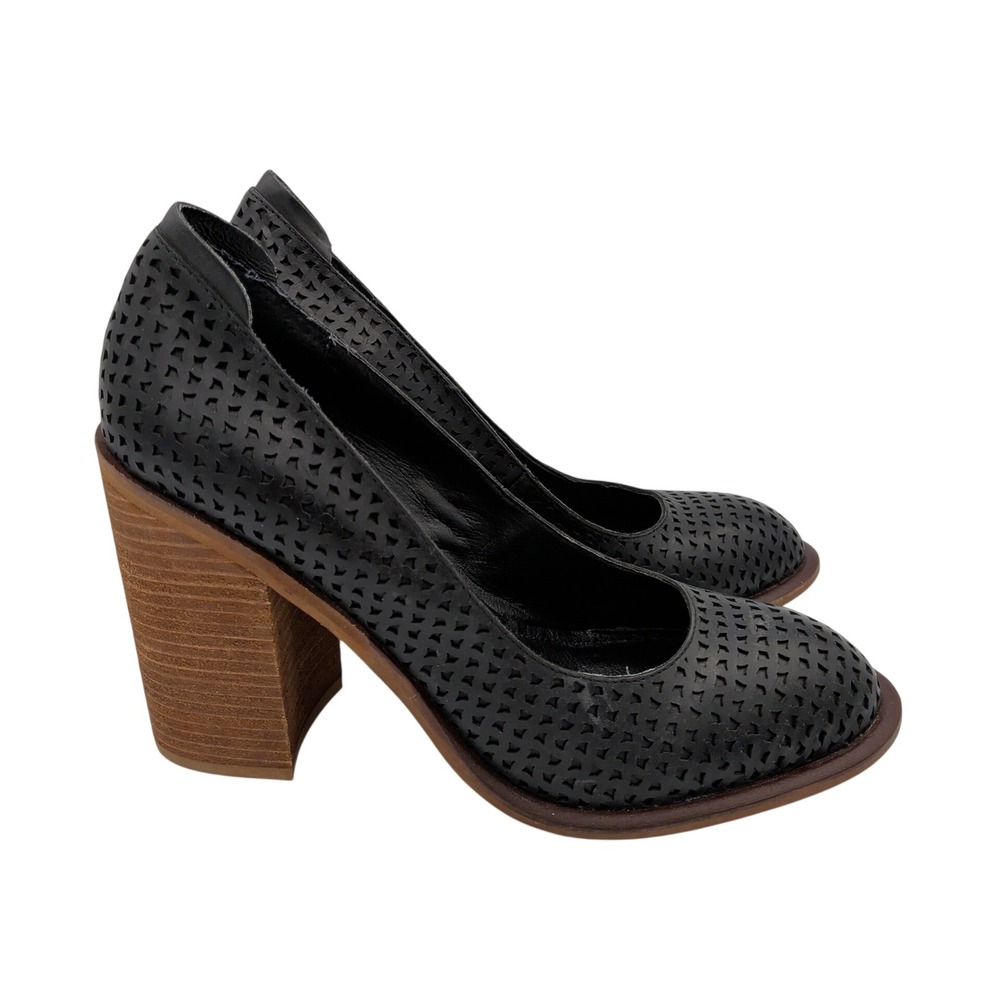 Kelsi Dagger Brooklyn Hall Black Leather Perforated Block Heel Pumps‎ Size 9.5